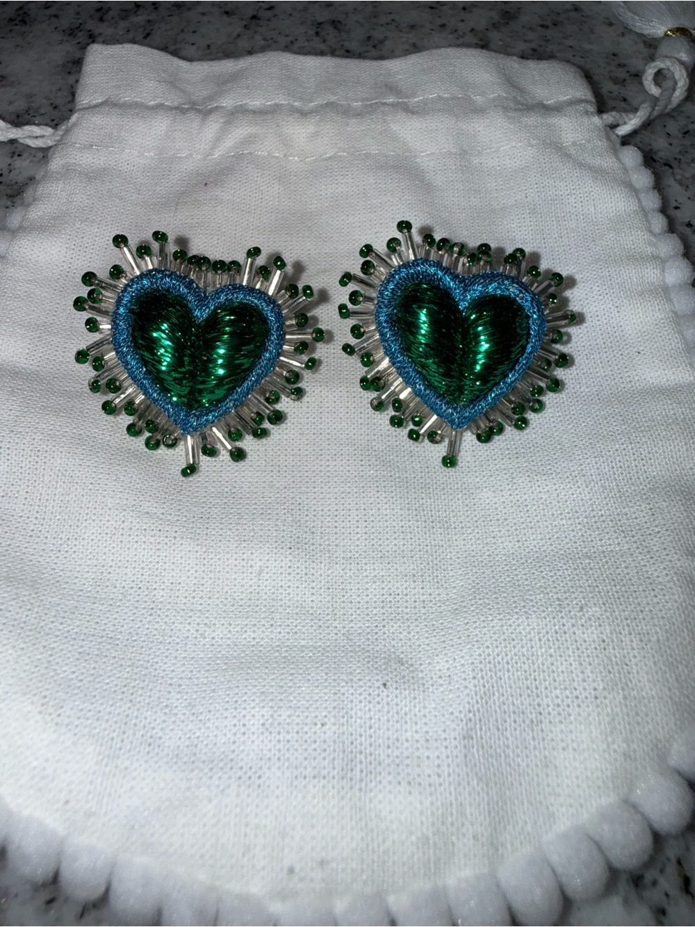 Olivia Dar Sparkle Heart Earrings (small)